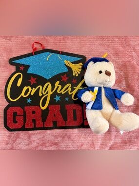 Congrats Grad Decorative Sign with Plush Bear